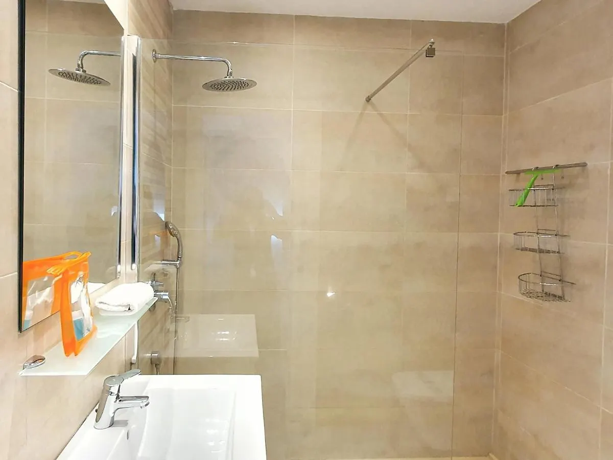 Skol 444. Fantastic Renovated 1 Bed Apartment in Skol Marbella Spanien